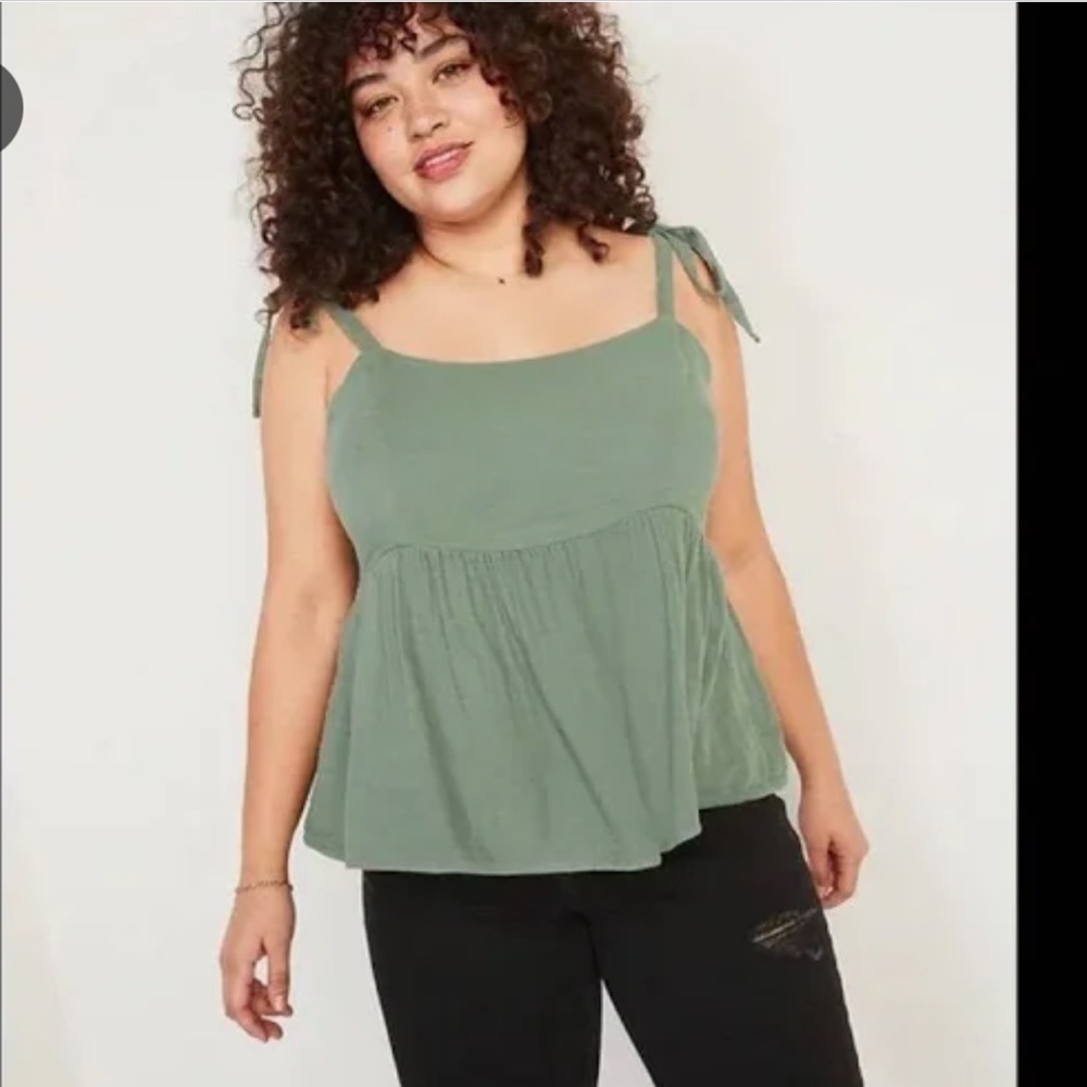 NWT Old Navy top